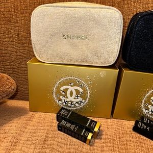Chanel holiday 2023 gift set